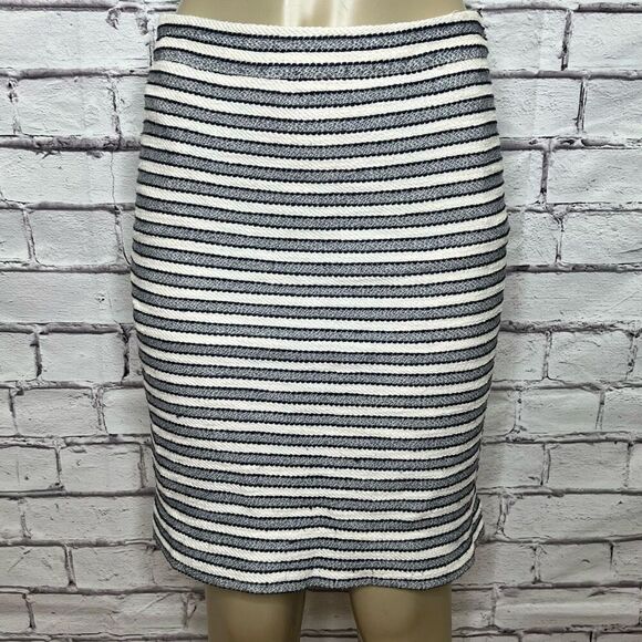 J. Crew Women's Blue & Cream Back Zip Vented Striped Terry Pencil Skirt Size 4 - Picture 1 of 5